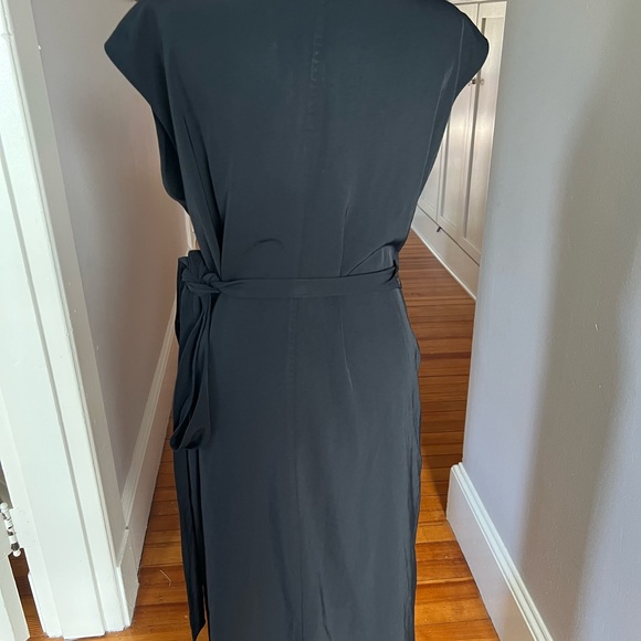 Everlane wrap dress - black size 8 - Picture 2 of 7